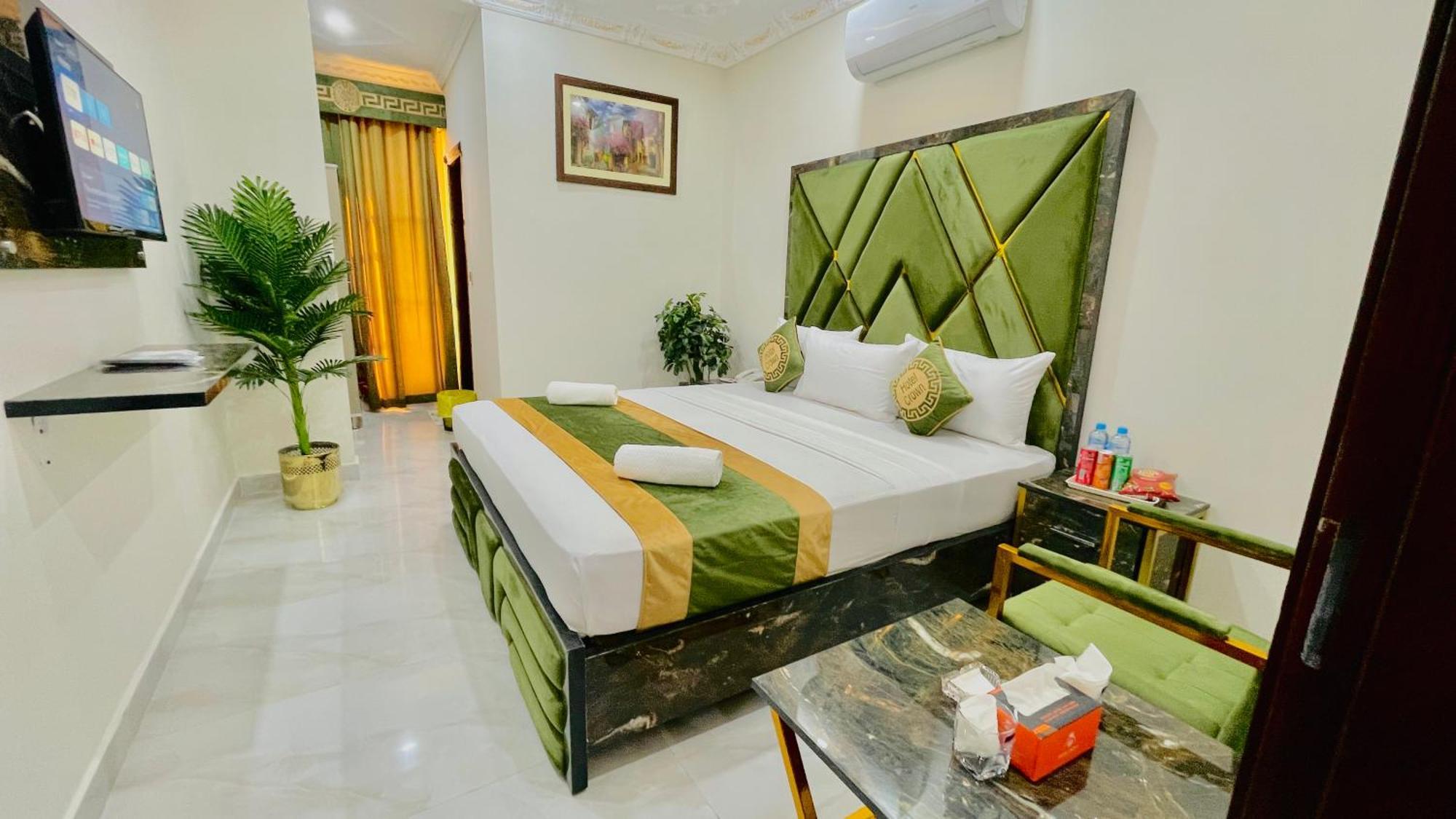 Hotel Crown Lahore Exterior foto